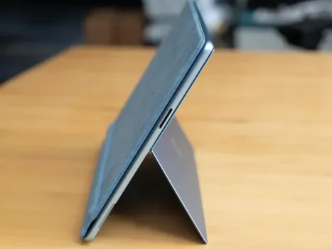 راهنمای کامل استفاده از پایه سرفیس پرو